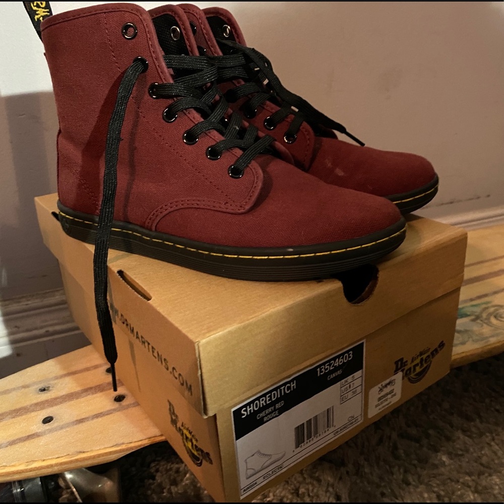 Dr martens shoreditch cherry red rouge